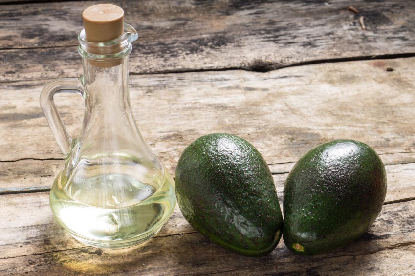 10 Amazing Avocado Oil Benefits For Your Health & Beauty