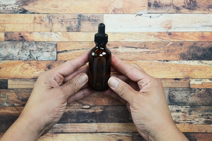 How To Make A Moisturizing & Growth Stimulating Beard Oil