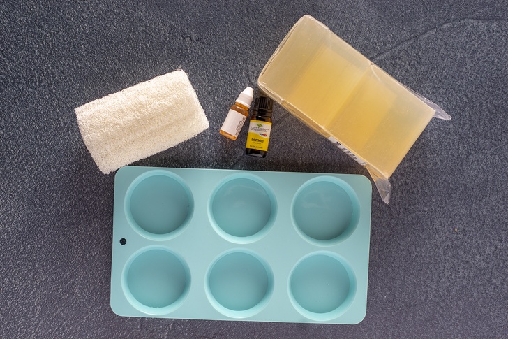 DIY Melt & Pour Loofah Soap