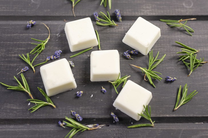 RosemaHow To Make Your Own Beautifully Scented Wax Meltsry and Lavender Wax Melts Beauty